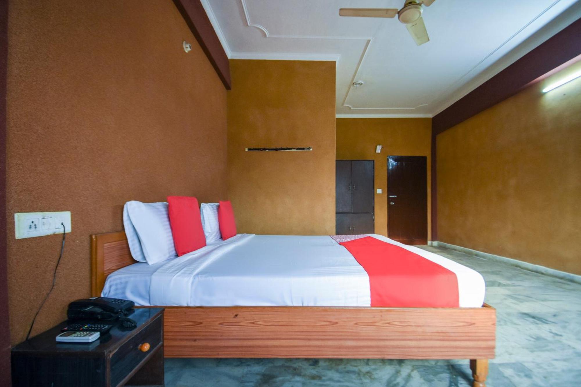 Oyo Flagship Vibes Hotel Nālāgarh Eksteriør bilde